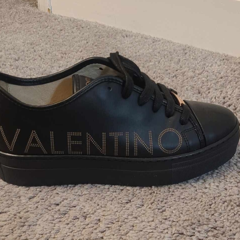 Valentino Sneakers